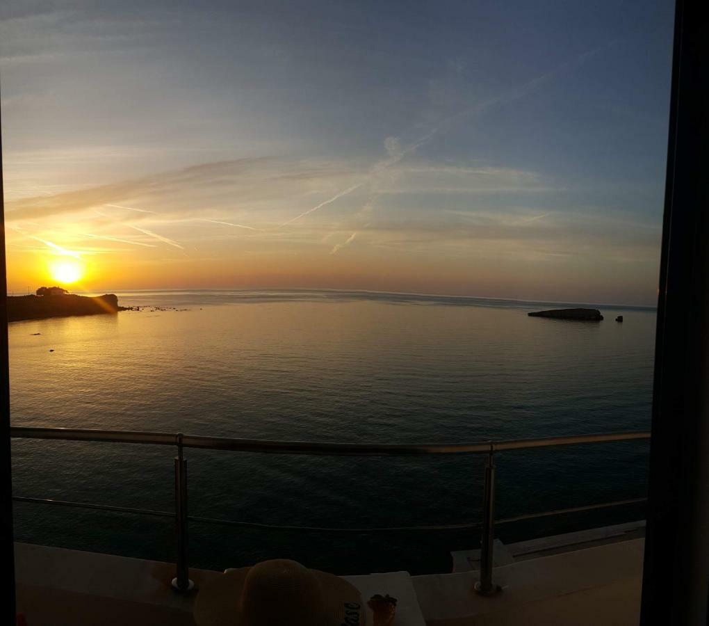 Villa Experience The Pure Sense Of The Aegean Sea Liota Exterior foto